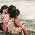 Šta deca zaista pamte iz detinjstva? Psihoterapeutkinja izdvaja pet stvari
