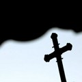 Milan je selu darovao krst visok 5 metara i težak jednu tonu