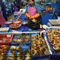 Kinezi zabranili uvoz morskih plodova iz Japana, ali američka vojska ih kupuje