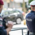 Velika akcija u Beču: Policija dobila dojavu o naoružanom učeniku u školi