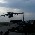 Drama na nebu iznad Rusije: Zapalio se vojni avion - jeziv snimak kruži mrežama! (video)