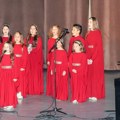 Mladi umetnici anđeoskog glasa: Pevačka grupa iz Deča proslavila deceniju postojanja