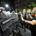 „Kičma antivladinog otpora“: Kako je svet video Vidovdanski protest i šta su najveći svetski mediji objavili o dešavanjima u…
