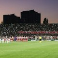 Počeo je 177. večiti derbi: Minut ćutanja zbog Dejana Milovanovića i prekid već u drugom minutu