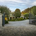 Vila na „Enklavi milijardera“, gde žive poznati prodaje se za 9,9 miliona