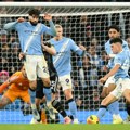 Манчестер сити "преживео" на Етихаду - Сандерленд преокретом до победе