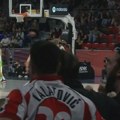 FOTO "Lalatović" gleda Zvezdu protiv Baskonije, hit scena u prenosu