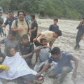 Dve osobe spasene iz ruševina 10 dana posle bujičnih poplava u Nepalu