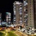 Pesma odzvanja sa balkona: Neverovatan snimak iz Izraela, evo kako su podržali borbu protiv terorista (video)