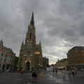 Zastrašujuće fotke neba nad Novim Sadom: Kakvo nam to nevreme stiže?