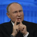 „SAD i Evropa da prestanu da se glupiraju i čekaju propast Rusije“