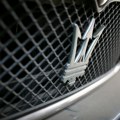 Svetogrđe ili odlična ideja: Presekao napola, pa produžio Maserati (VIDEO)