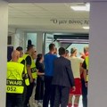 Haos ispred svlačionice na Kipru: Arnautović zvao nekoga na obračun, obezbeđenje zatvorilo vrata!