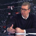 Vučić na Pinku bez konteksta pokazao snimke Bačulova na Železničkoj stanici, optužio policajce vezano za zvučni top