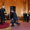 Dejvid Bekam i zvanično postao vitez: Odlikovao ga kralj Čarls na specijalnoj ceremoniji