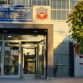 Kosovski mediji: Privedenim Srbima određeno zadržavanje, zaposleni u domu zdravlja Gračanica u protestu