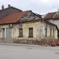 Na prodaju kuća sa placem na izuzetno atraktivnoj lokaciji!