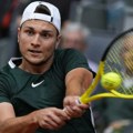 Kecmanović eliminisan na startu ATP turnira u Londonu