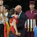Poljubac koji je Španiju digao na noge, a majku predsednika fudbalskog saveza naterao u štrajk glađu