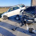 Saobraćajna nesreća kod Elektrošumadije: Velika materijalna šteta, ali bez povređenih