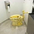 Uhvaćeni kradljivci Čerčilove zlatne wc šolje „Amerika“! A gde je šolja?