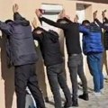 Policija u kući u Preševu pronašla 19 migranata u kući gastarbajtera: Među njima bila i maloletna deca