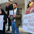 FOTO "Tražimo pravdu": Održan protest zbog akušerskog nasilja u Sremskoj Mitrovici