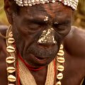 Od osvetničkog rituala ovog plemena će vas uhvatiti jeza Moraju da pojedu osobu koja je umrla! (video)