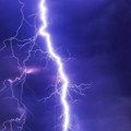 RHMZ upozorio na nepogode, MUP podseća kako se treba ponašati tokom oluje