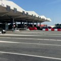 Stanje na putevima: Kamioni na Batrovcima čekaju 60 minuta, uslovi za vožnju biće zahtevniji zbog pljuskova