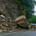 Nevreme stvara i probleme na putu, nadležni upozoravaju na moguće opasnosti: Ove deonice su ključne