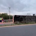 Najmanje 11 osoba poginulo, 22 povređeno: Teška autobuska nesreća u Meksiku (foto/video)