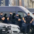 Policija tokom noći privela tri osobe koje su učestvovale u blokadama
