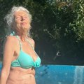 Skinula se maja Volk (66): Predviđali joj mesec dana života, a ona pobedila rak - Sada pozirala u bikiniju: "Predah dok jurim…