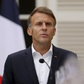 Makron tone sve dublje i dublje: Šta pokazuje najnovija anketa u Francuskoj