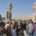 Egipat predstavio restaurirane kolosalne statue faraona u Luksoru
