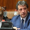 Slavica Radovanović: Zbog čega ministra Gašića u parlamentu čuva naoružano obezbeđenje