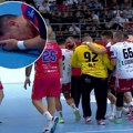 Užasna povreda reprezentativca Srbije: Petorica ga iznela sa terena, na tribinama muk! (video)