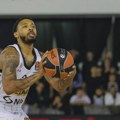 Briga manje za Partizan, Karlik Džons stiže u Lion!