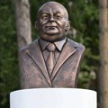 Ljudi žele da se Palma i njegov spomenik “torta u fontani” postavi u ovom “znamenitom” mestu u Beogradu