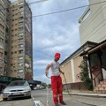 Kragujevac: Obeležavanje horizontalne signalizacije na parkiralištu kod Zastavinog solitera