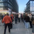 VIDEO: Zaposleni na N1 protestuju zbog smene Igora Božića