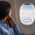 Aktiviran alarm u avionu na nebu! Dim se proširio kabinom na letu iz Grčke, ubrzo je izvršeno prinudno sletanje: Putnici…