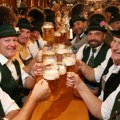 Oktoberfest 2026: Koliko košta pivo, šta obući, šta je novo?