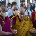 Panika u Kini i indiji: Dalaj lama otkazuje putovanja, svi zabrinuti za njegovo zdravlje: Smrt duhovnog vođe pokrenula bi…