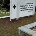 Da vrate obeležje srpskim herojima: Pokrenuta peticija da se na prethodno mesto opet stavi spomen-ploča na prištinskom…