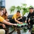 Fudbaler Čukaričkog Luka Adžić uručio donaciju „Lego musketarima“