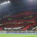 Desni bek? Dve opcije za Milan!