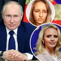 (Foto, video): Putinove ćerke prvi put u javnosti posle dužeg vremena: Zbog ovoga svi gledaju u Katerinu, Marija uradila nešto…