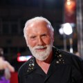 "Kad čovek zaradi mnogo para onda ih potroši na umetnost": Dino Merlin oduševio u Sarajevu, Sorentino otkazao dolazak